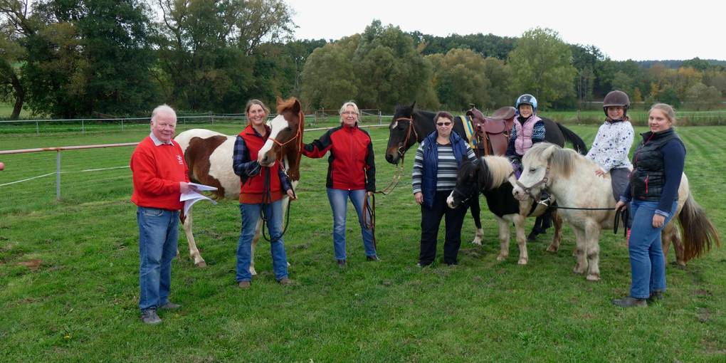 Pferdefreunde_Wallersdorf_Bescheiduebergabe